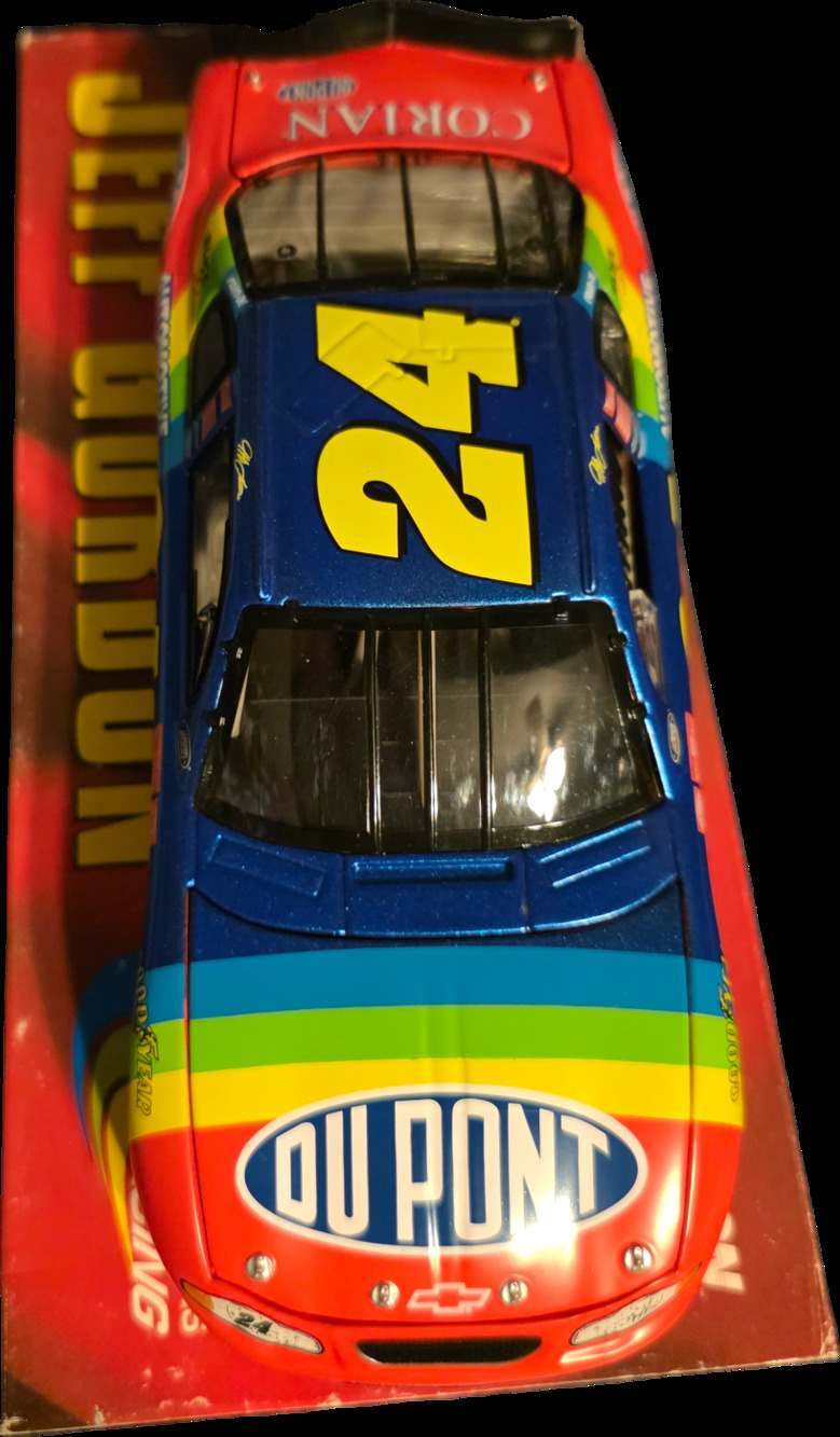 Jeff Gordon #24 DuPont Charlotte May 2000 Monte Carlo Action 1:24 Diecast Nascar